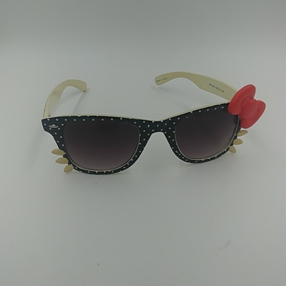 Black & White Polka Dot Cat Sunglasses - Picture 2 of 5